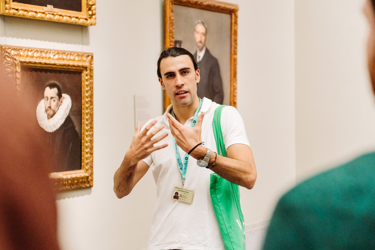 Walks Madrid Alone in the Prado WEB-0035