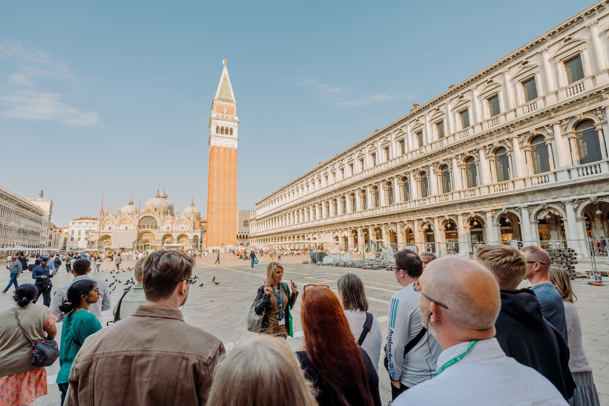 Walks Venezia Alone in St Mark-s and Doge palace Giulia Verdinelli 001
