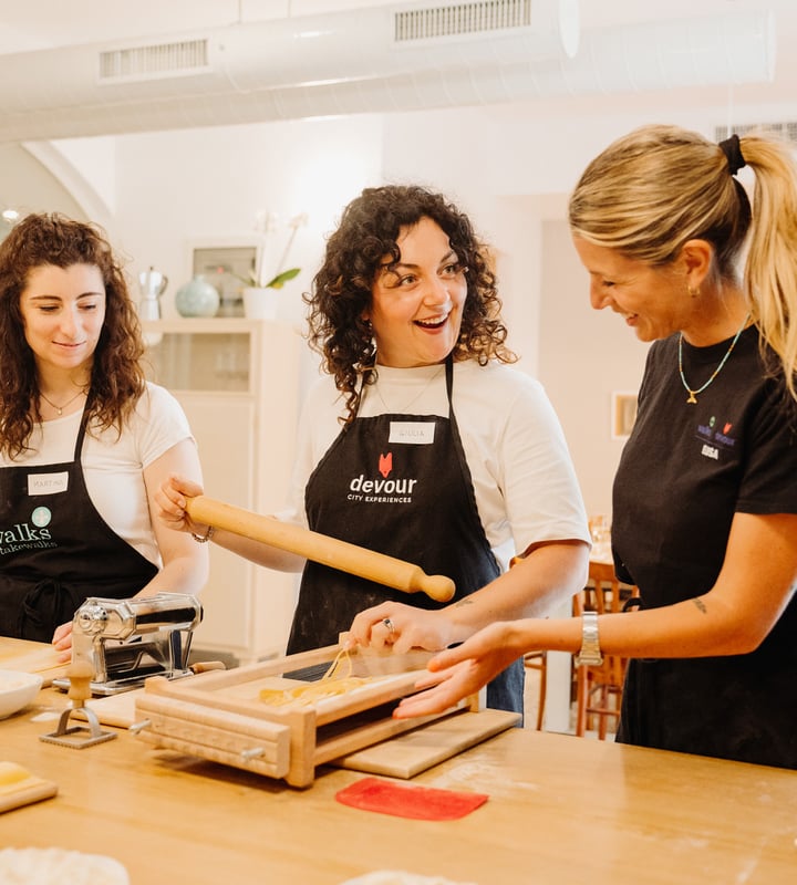 Walks.Devour Rome Pasta Class 2564