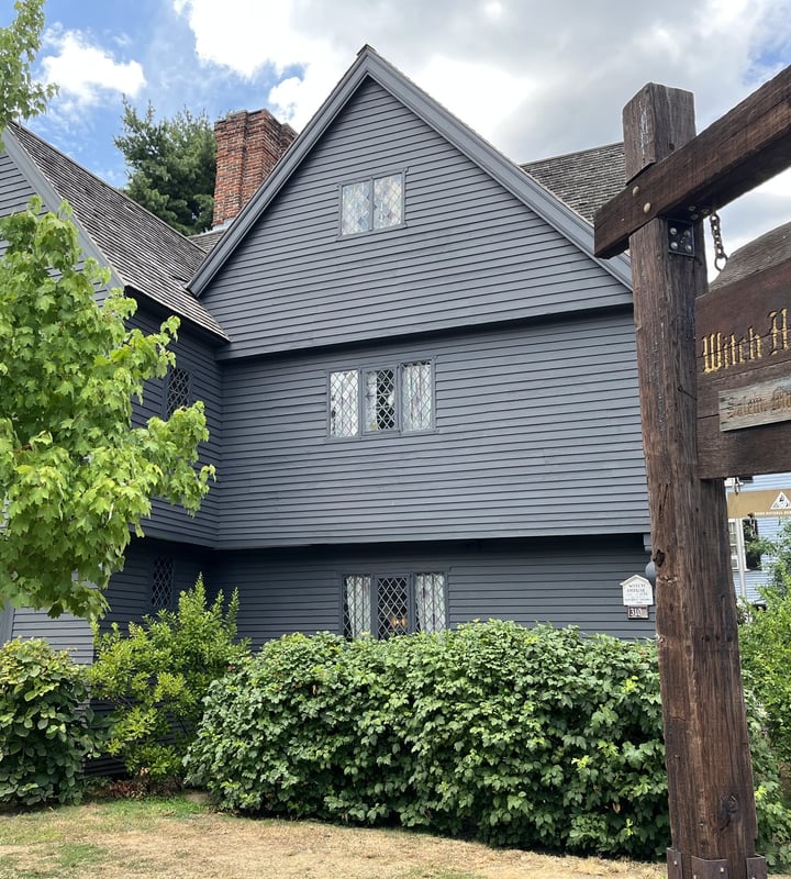 Walks_Boston_SalemDayTripTrain_WEB RES 0004