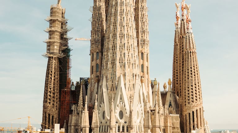 Walks Barcelona Sagrada Evening Cava-0001