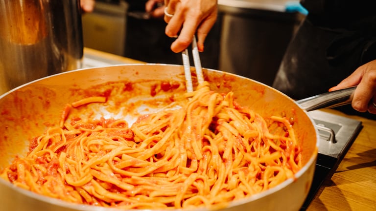 Walks.Devour Rome Pasta Class 3053