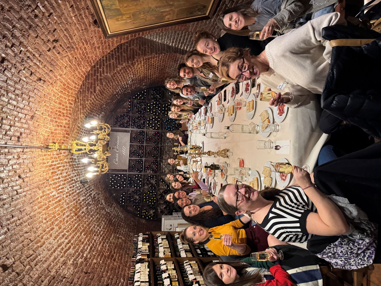 story-section-image-item